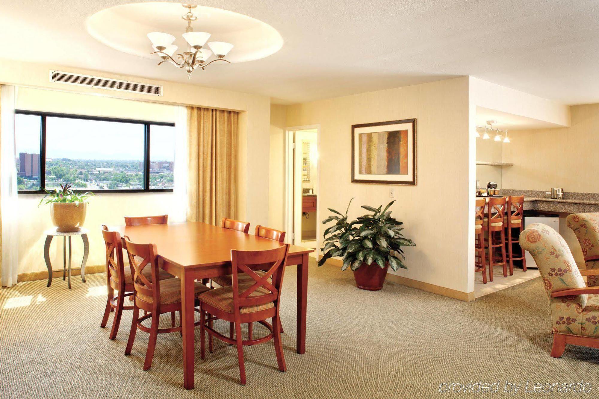 Doubletree By Hilton Hotel Albuquerque